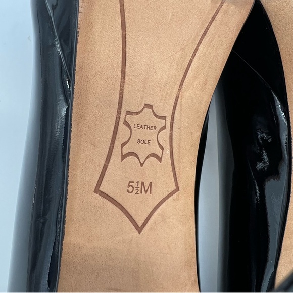 Joan & David Women's Flipp Platform Pump - Picture 14 of 14